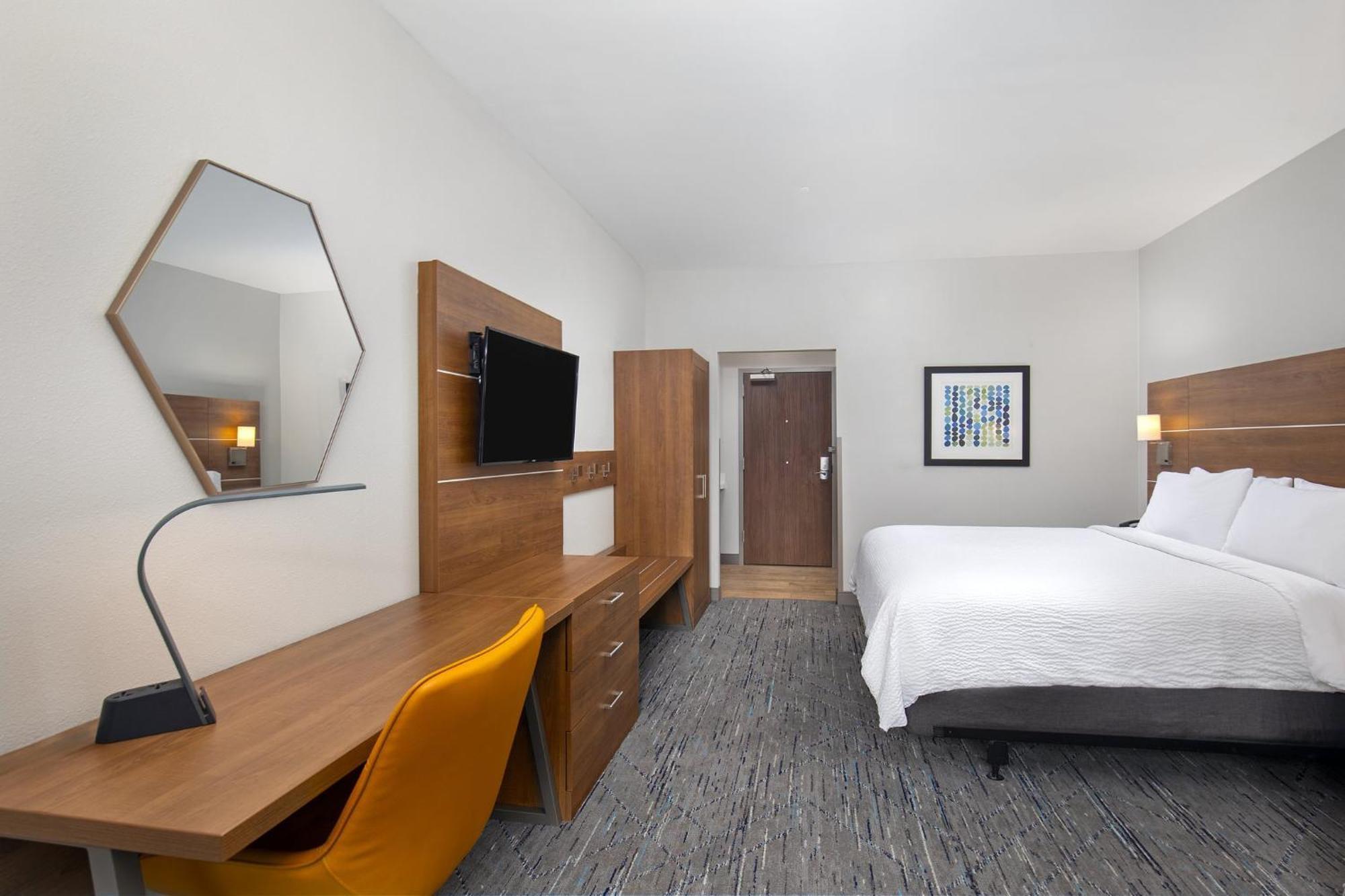Holiday Inn Express & Suites - Carrollton West By Ihg Zewnętrze zdjęcie